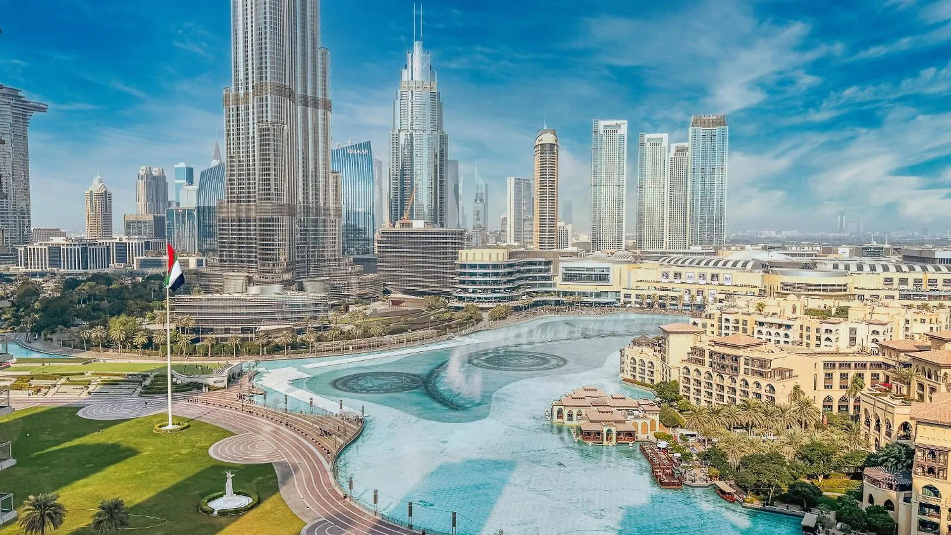 Dreamshoma-3Br Super Luxurious The Residence 5 Downtown Dubai Apartment