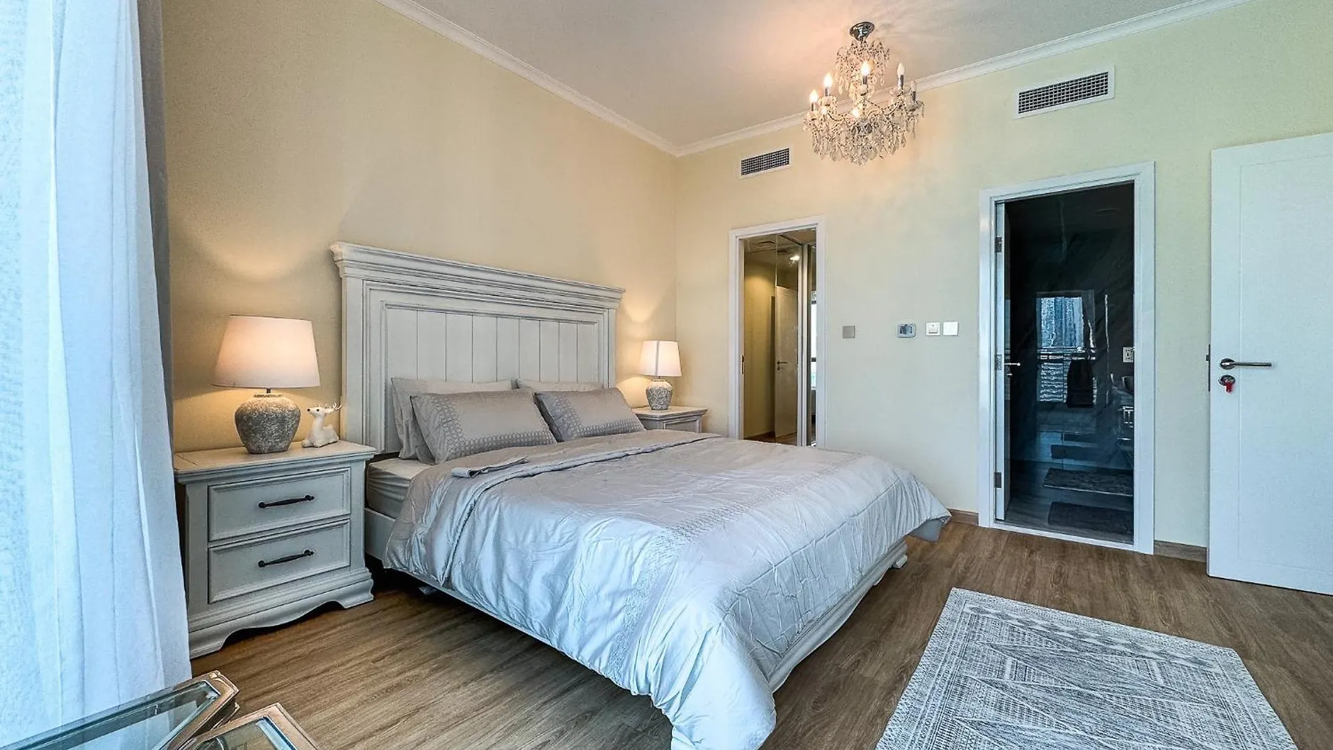 Апартаменты Dreamshoma-3Br Super Luxurious The Residence 5 Downtown Дубай